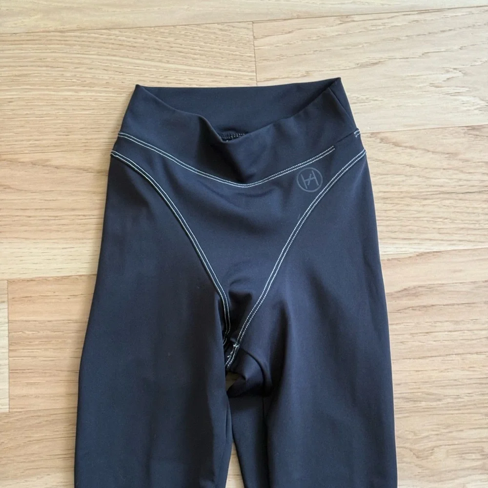 High-Rise Black Women's Performance Leggings